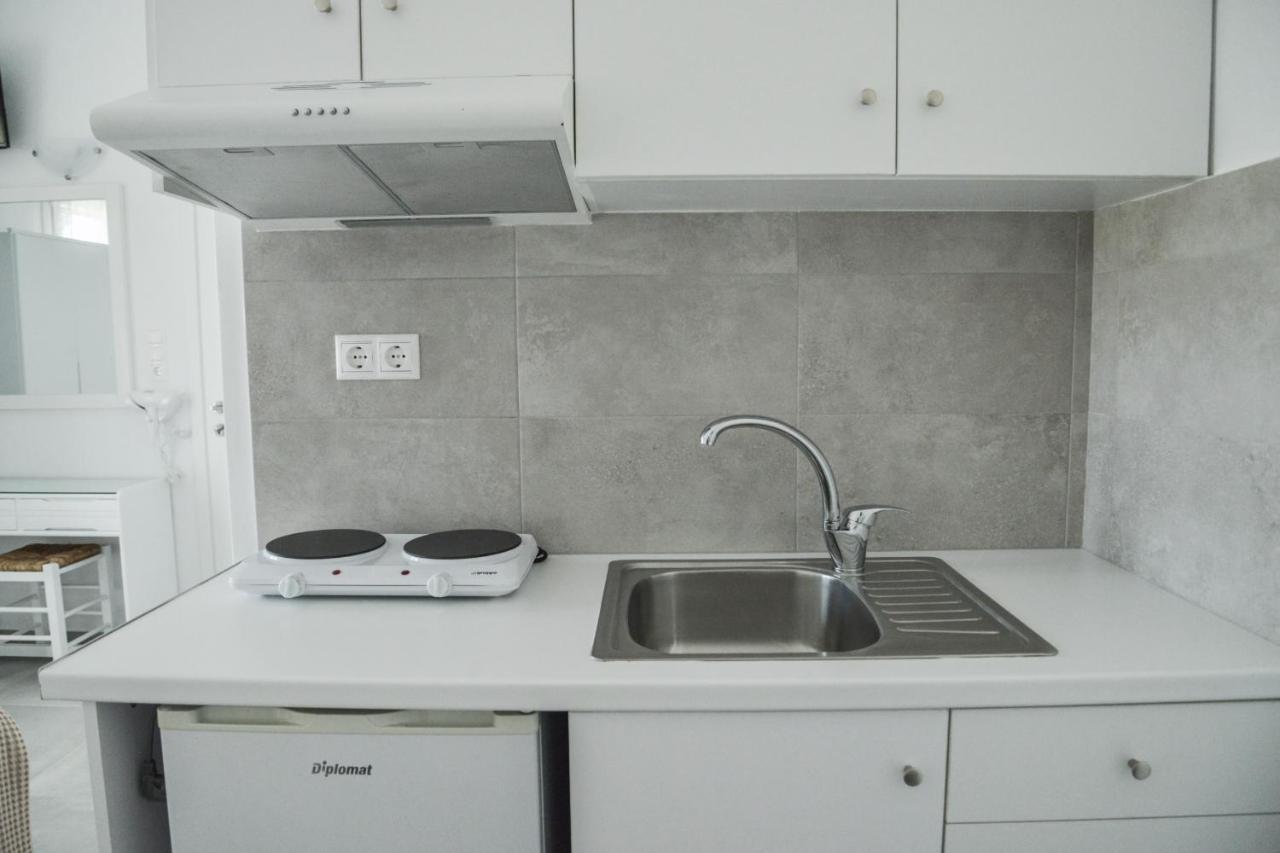 Zeras Apartments アダマス エクステリア 写真