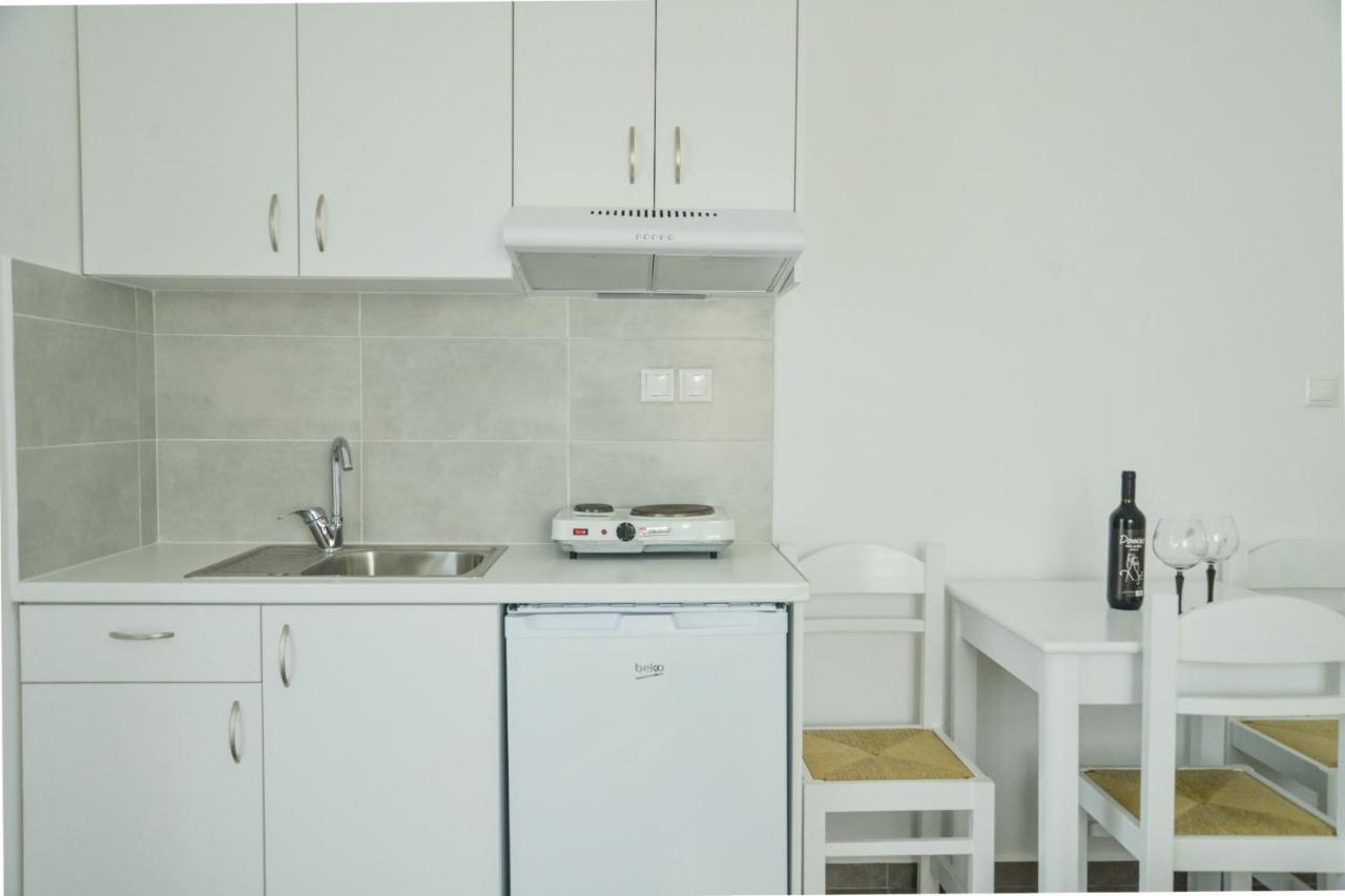Zeras Apartments アダマス エクステリア 写真